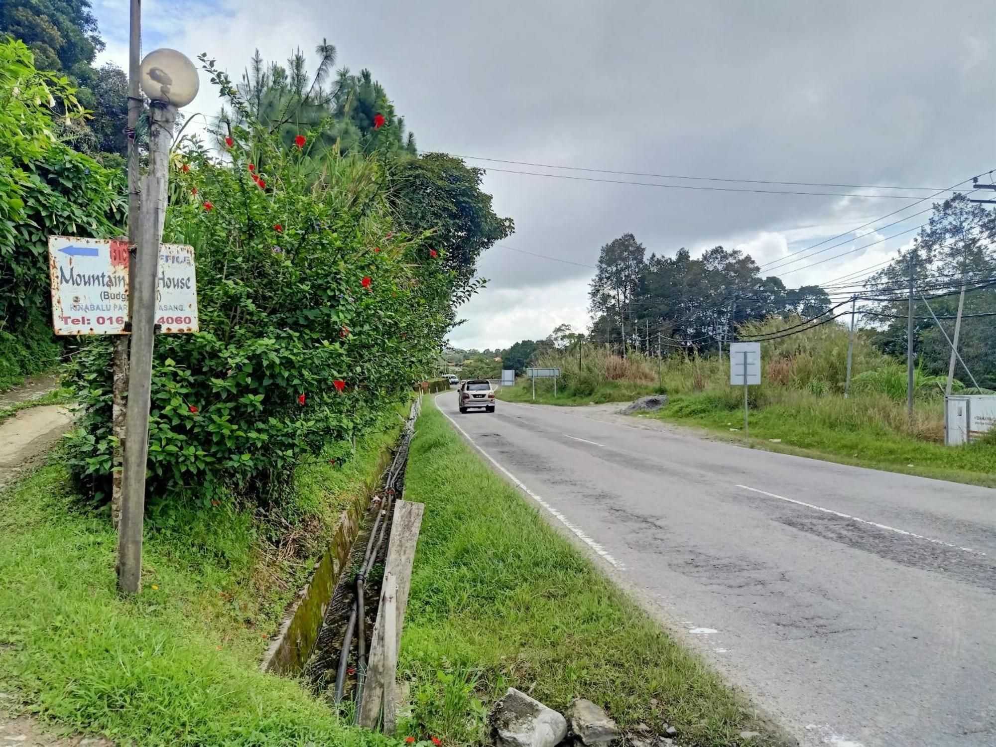 Oyo Home 90430 Mountain Resthouse ラナウ エクステリア 写真