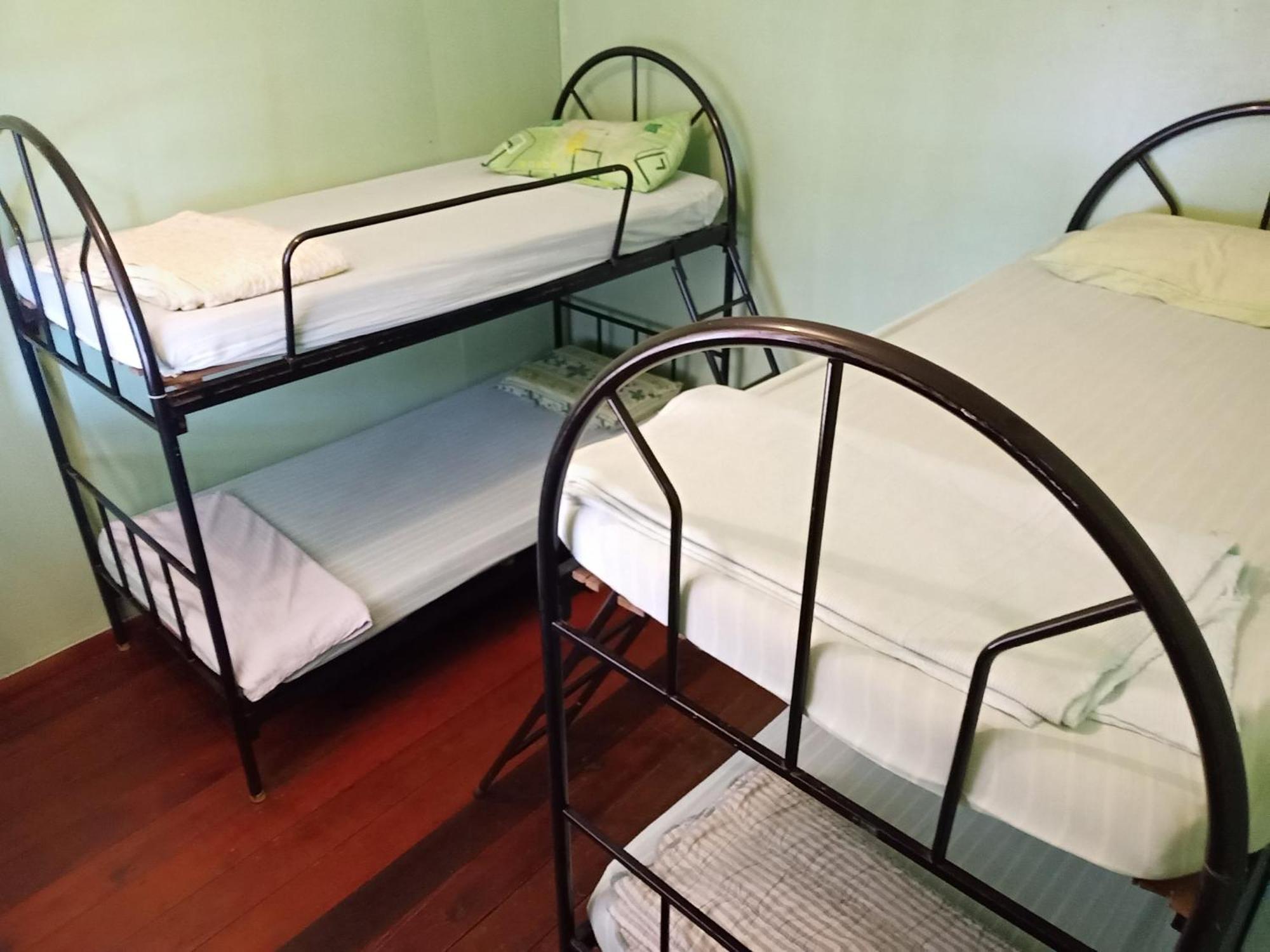 Oyo Home 90430 Mountain Resthouse ラナウ エクステリア 写真